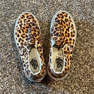 LEOPARD PRINT VANS